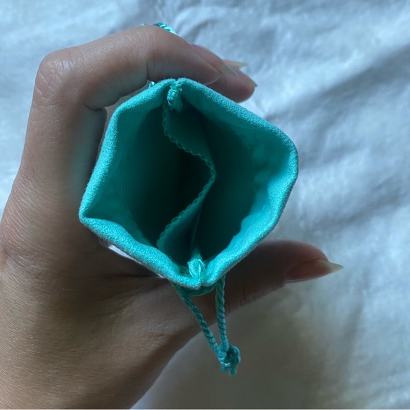 Tiffany's pouch - Picture 4 of 4